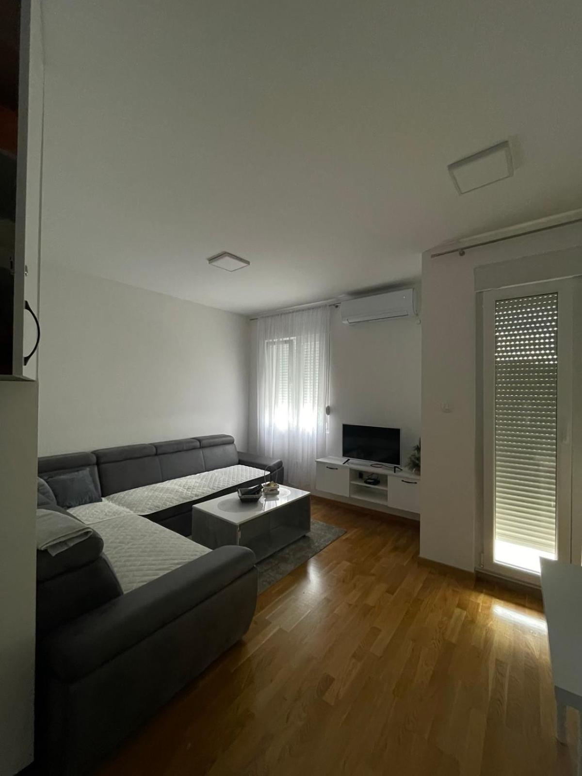 Apartament Laki Nikšić Zewnętrze zdjęcie